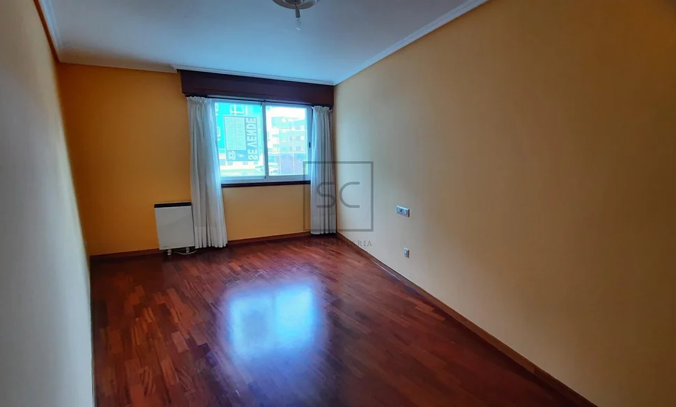 Primera planta con ascensor en naron