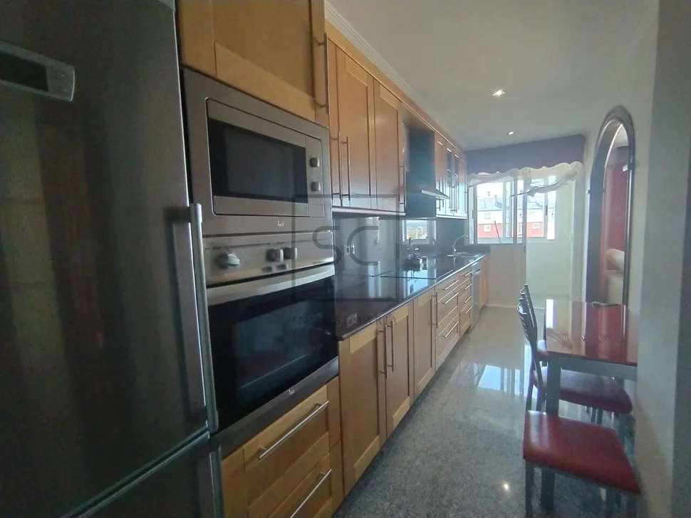 Duplex en narón con ascensor y plaza de garaje