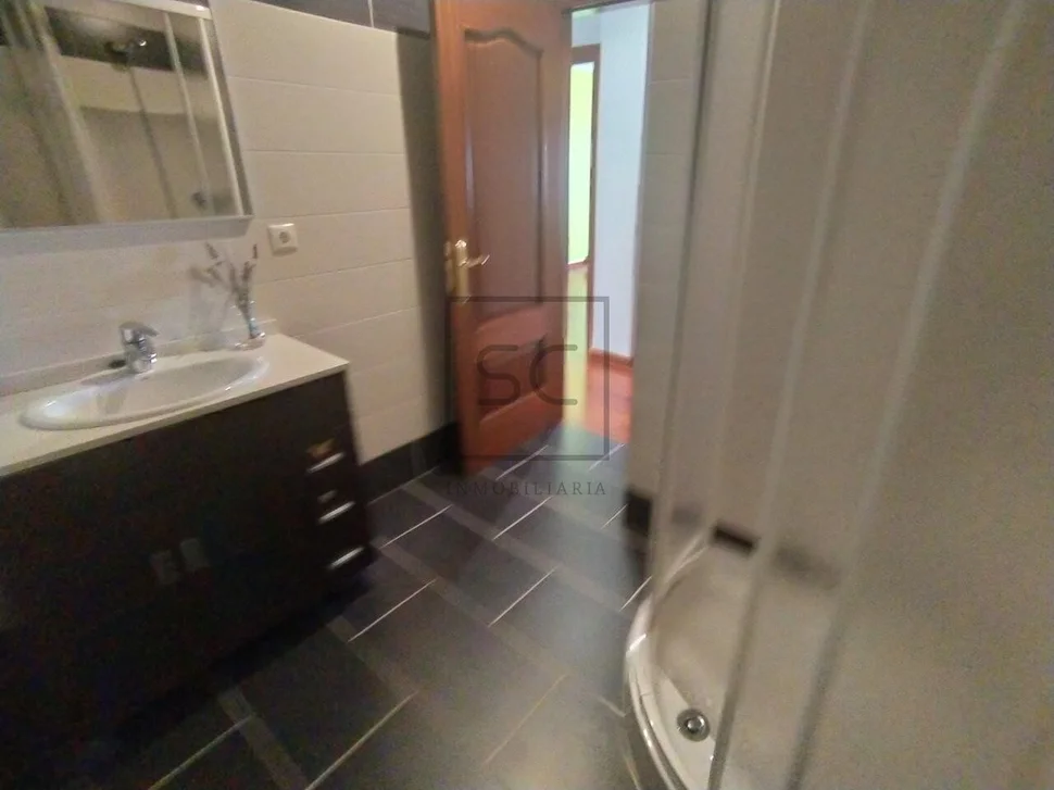 Duplex en narón con ascensor y plaza de garaje