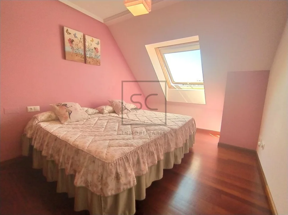 Duplex en narón con ascensor y plaza de garaje