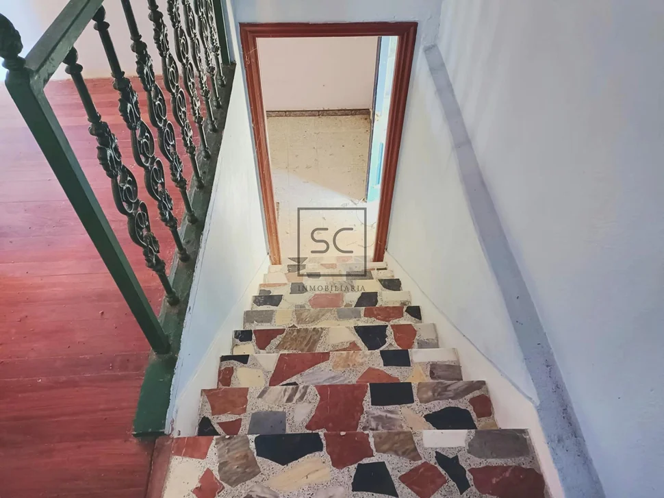 Casa de piedra para restaurar en albeiro, san sadurniño