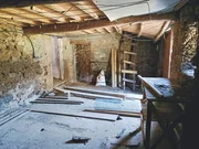 Casa de piedra para restaurar en albeiro, san sadurniño