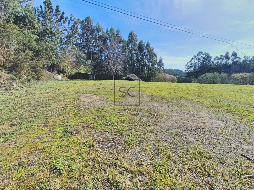 Casa de piedra para restaurar en albeiro, san sadurniño