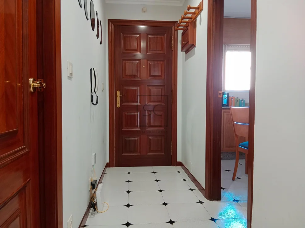 Piso con ascensor plz de garaje y trastero en perlio-fene