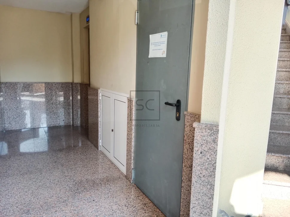 Piso con ascensor plz de garaje y trastero en perlio-fene