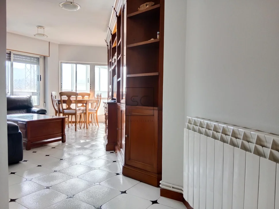 Piso con ascensor plz de garaje y trastero en perlio-fene