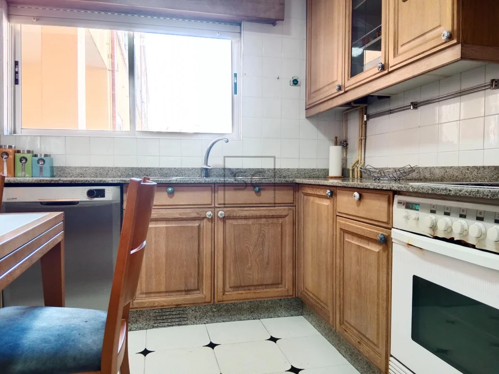 Piso con ascensor plz de garaje y trastero en perlio-fene