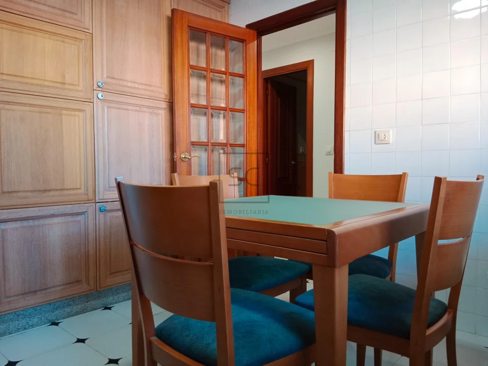 Piso con ascensor plz de garaje y trastero en perlio-fene