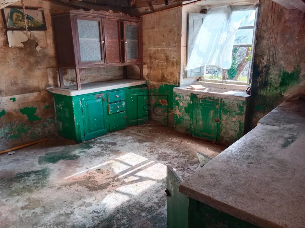 Casa con finca y bodega en magalofes-fene