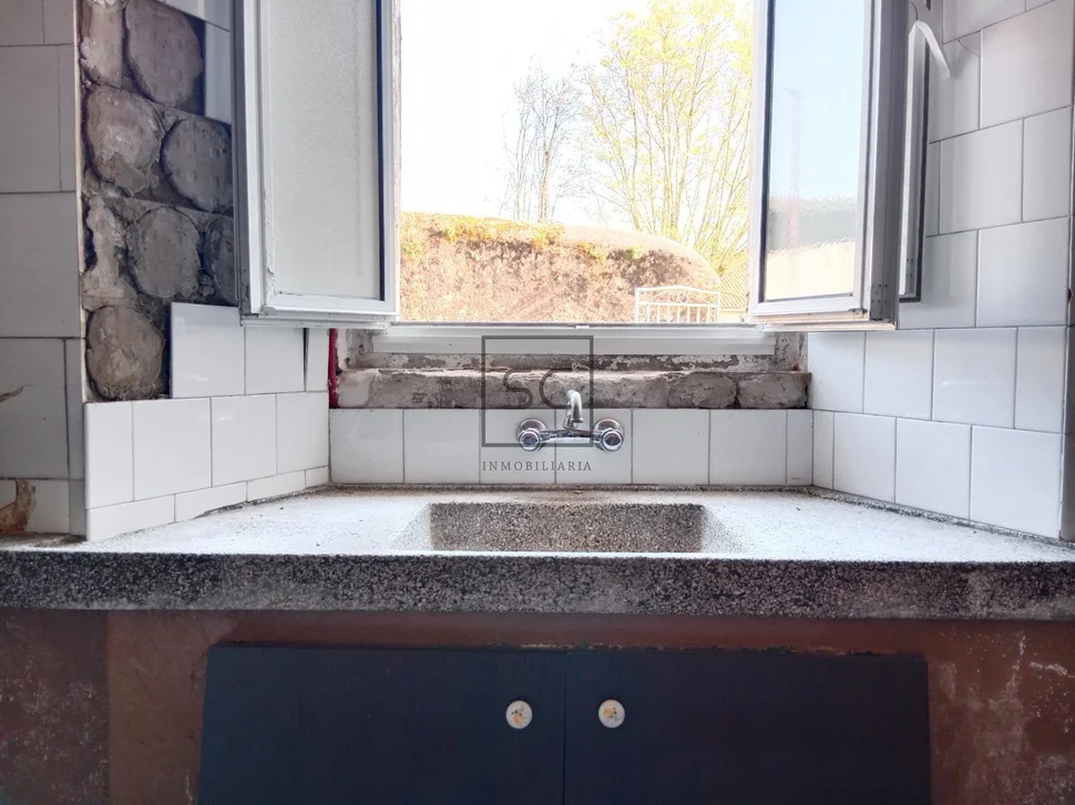 Casa con finca y bodega en magalofes-fene