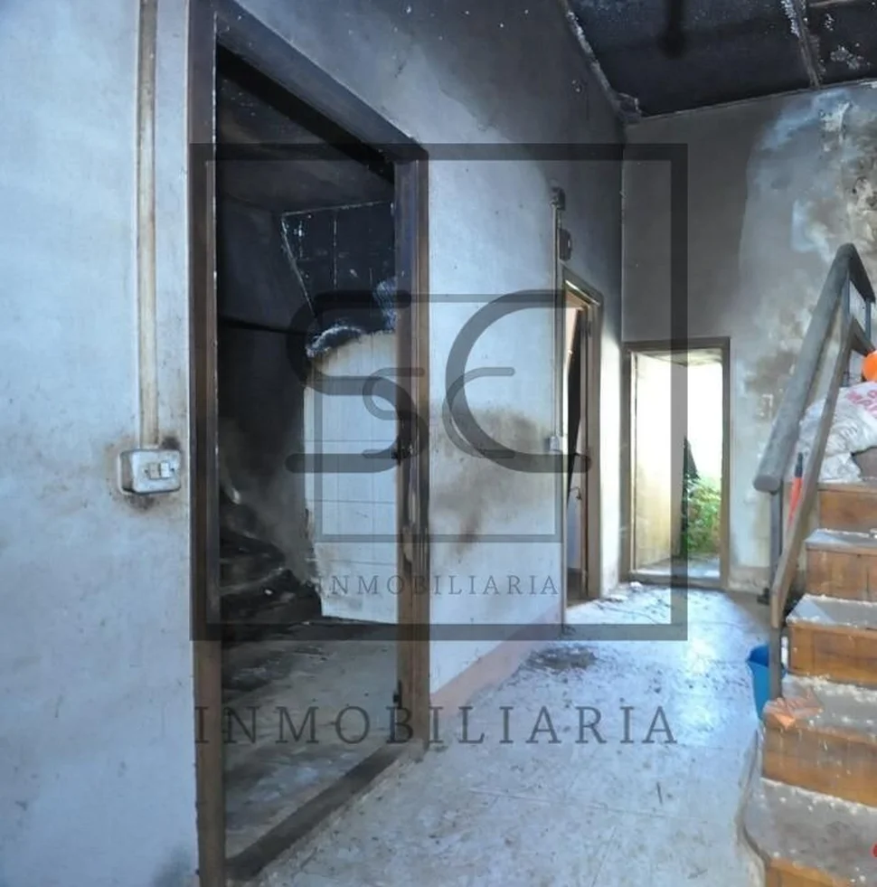 Casa con terreno para restaurar en tapia