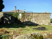 Casa con terreno para restaurar en tapia