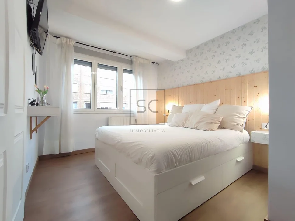 Bonito piso con terraza y trastero en carretera de cedeira narón