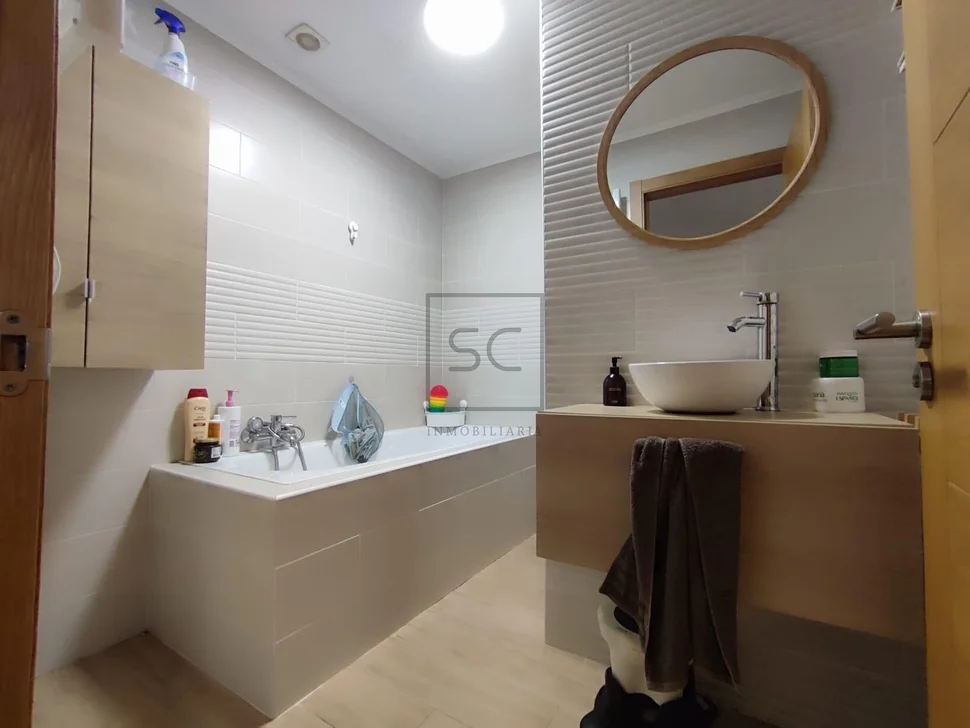 Bonito piso con terraza y trastero en carretera de cedeira narón