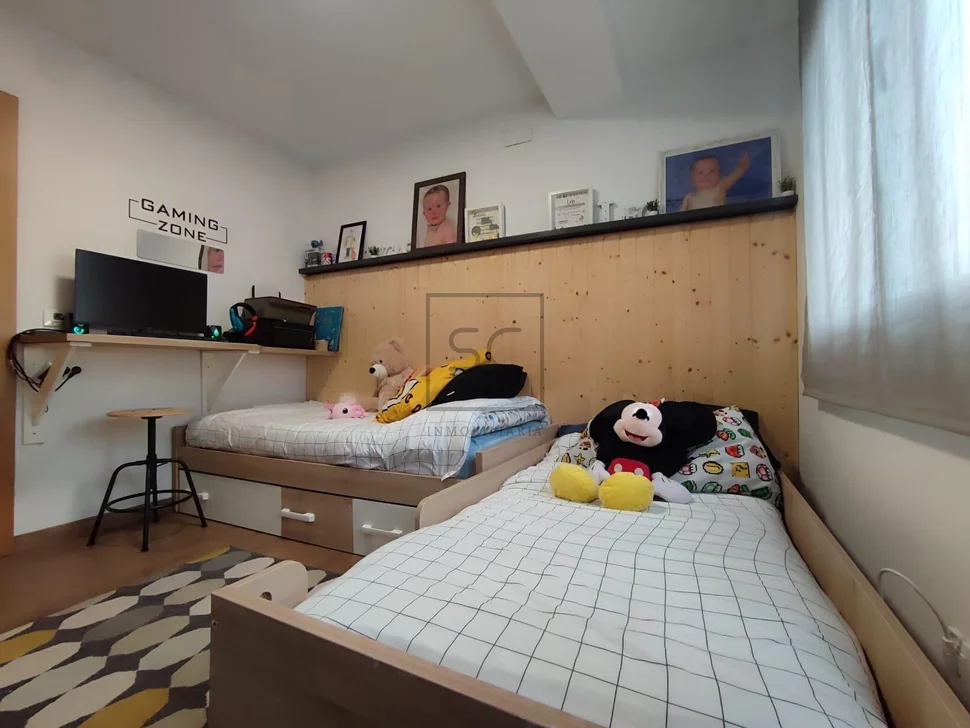 Bonito piso con terraza y trastero en carretera de cedeira narón