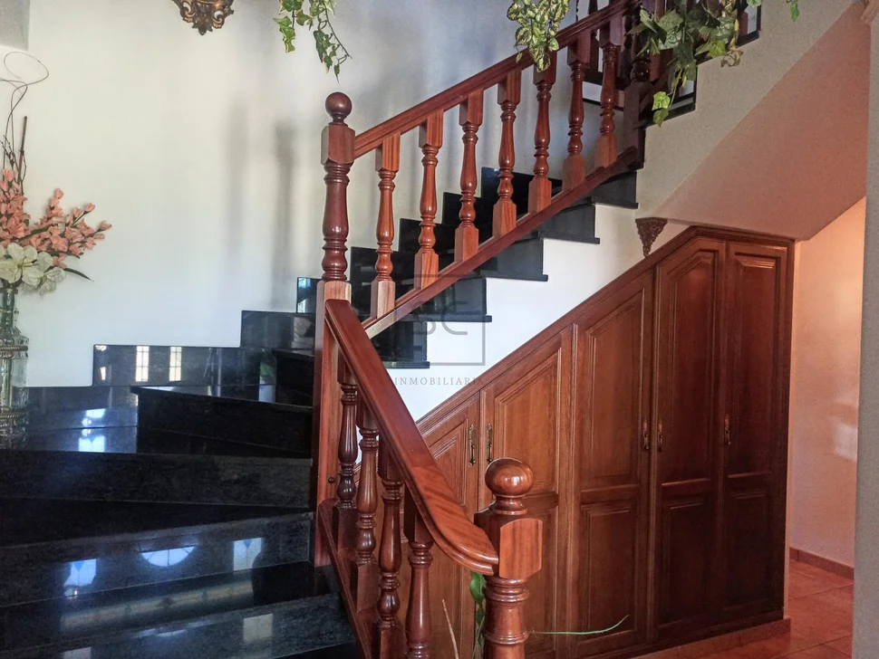 Chalet con finca en el val, narón