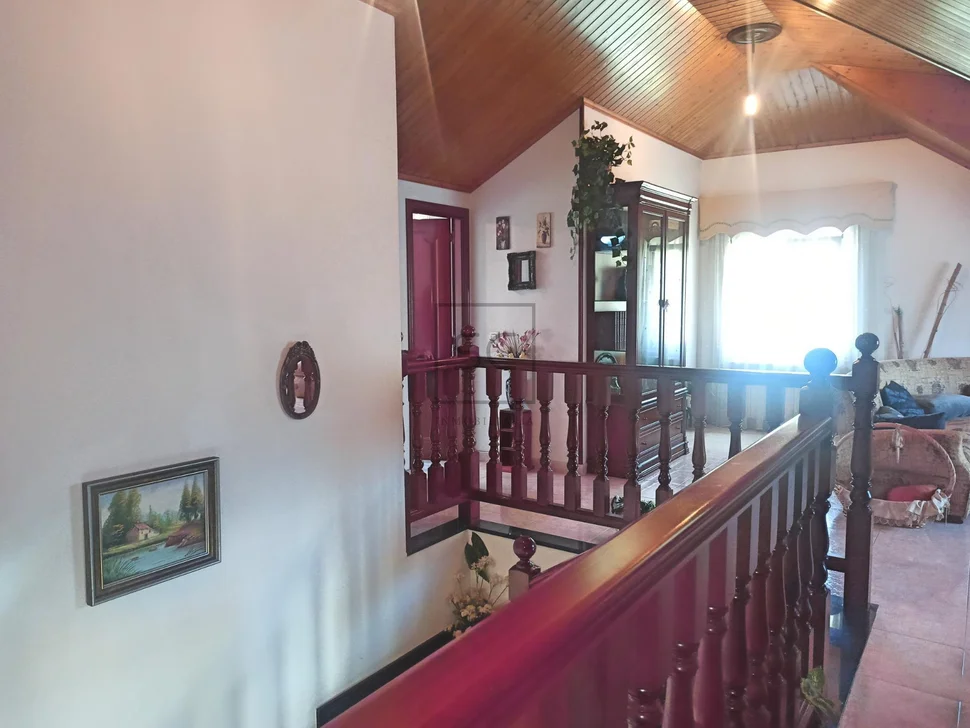 Chalet con finca en el val, narón