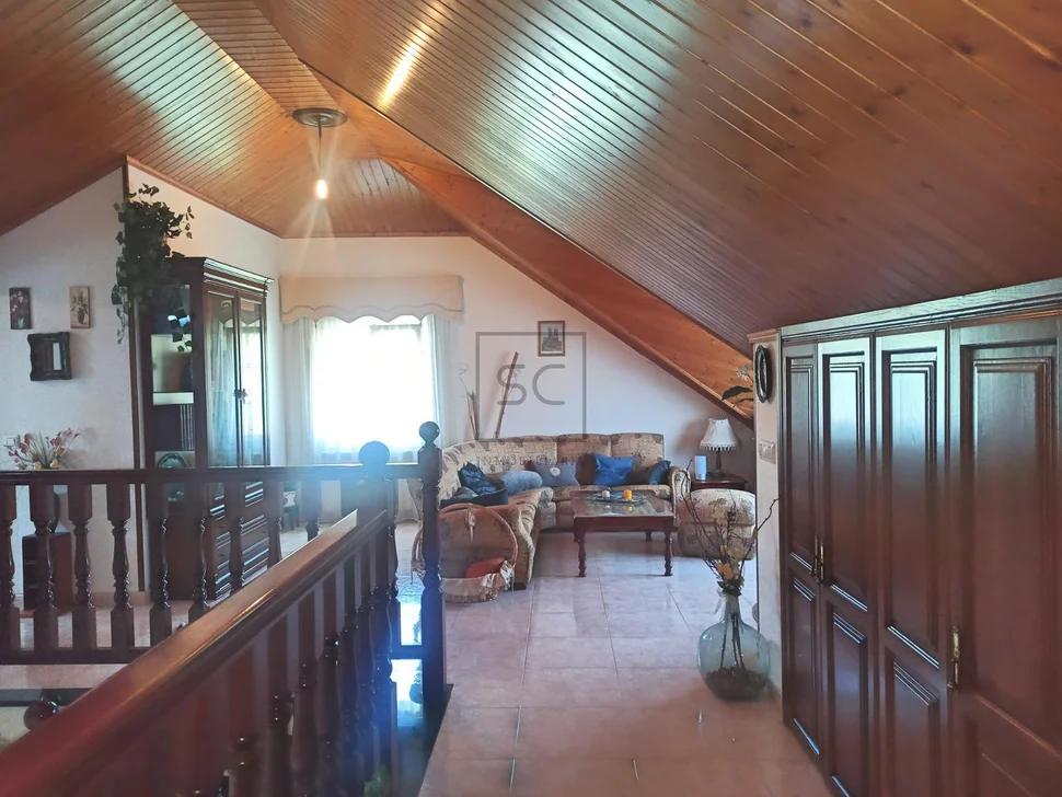 Chalet con finca en el val, narón