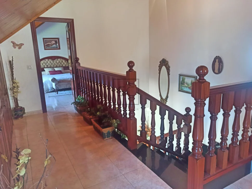 Chalet con finca en el val, narón