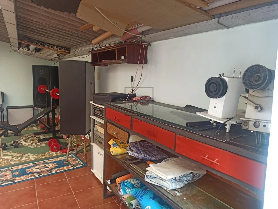 Chalet con finca en el val, narón