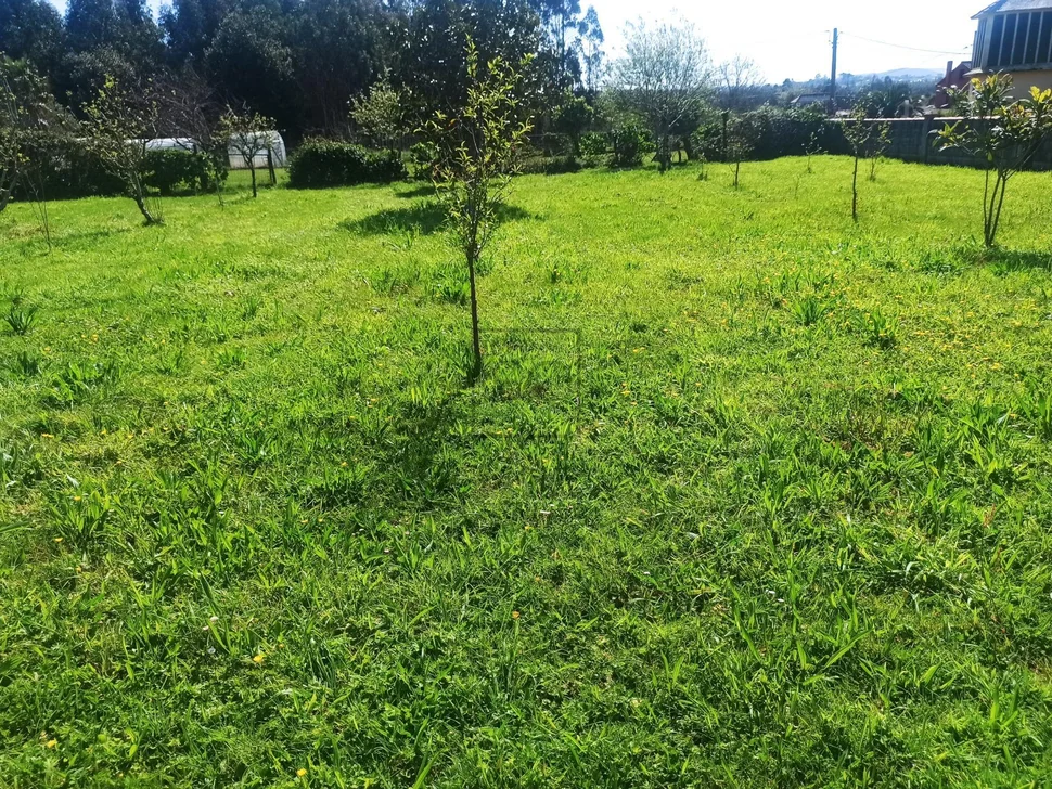 Chalet con finca en el val, narón