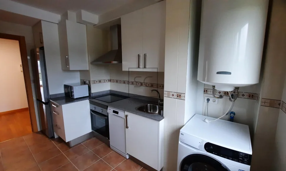 Apartamento duplex con ascensor en zona catabois