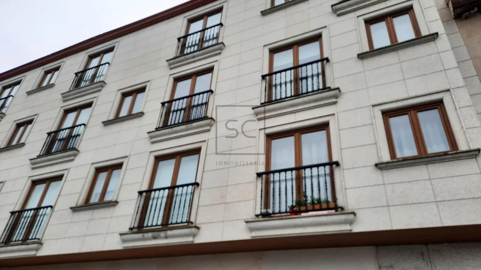 Apartamento duplex con ascensor en zona catabois
