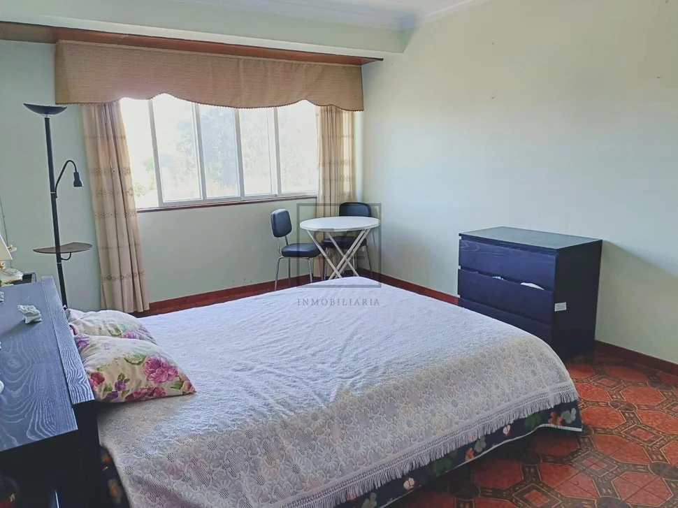 Piso con tres habitaciones en Jubia, Narón