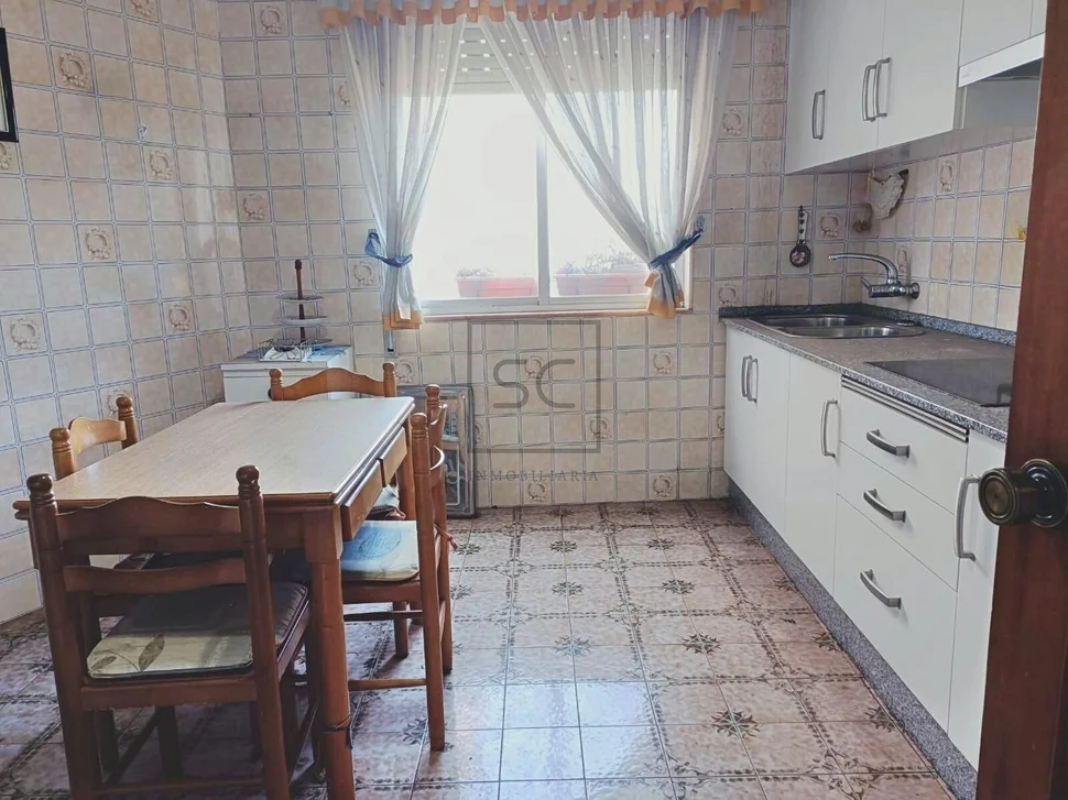 Piso con tres habitaciones en Jubia, Narón