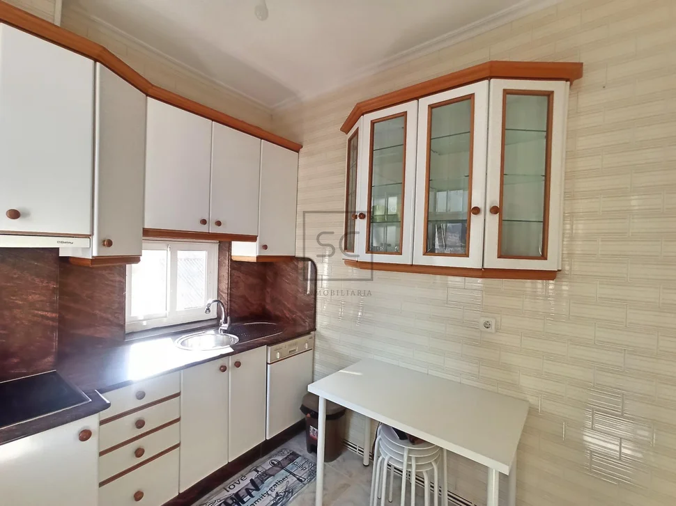 Piso en esteiro, ferrol