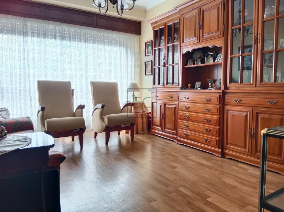 Piso con trastero y plaza de garaje en caranza-ferrol