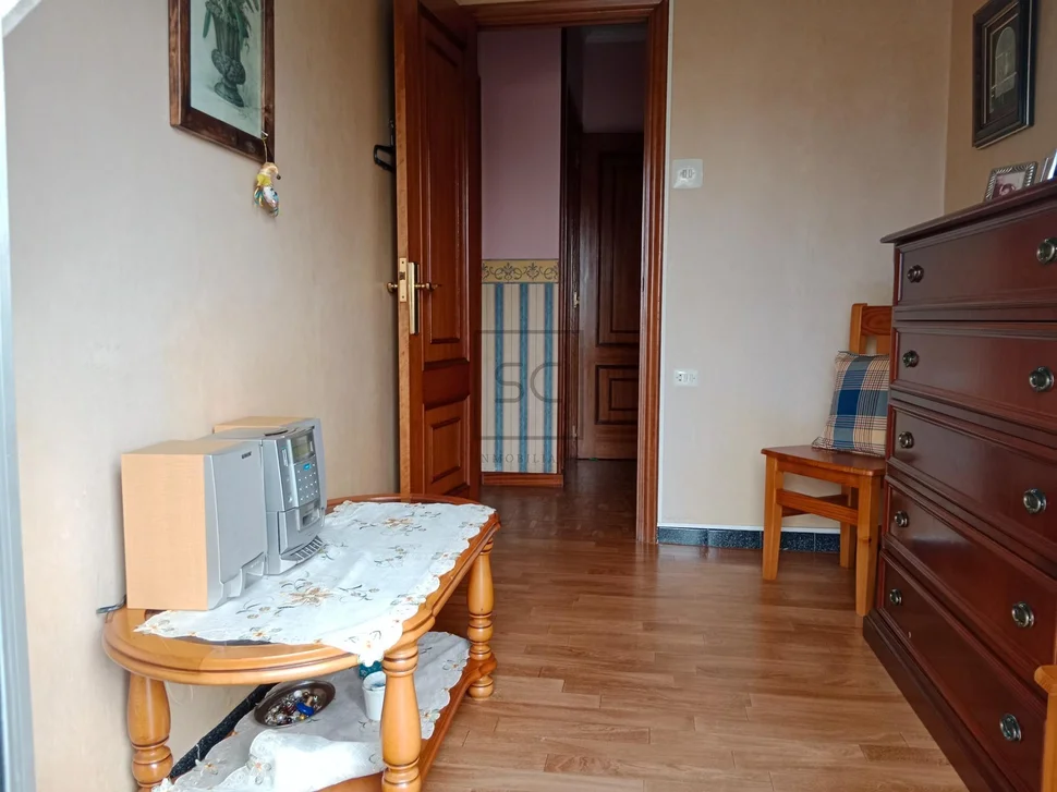 Piso con trastero y plaza de garaje en caranza-ferrol