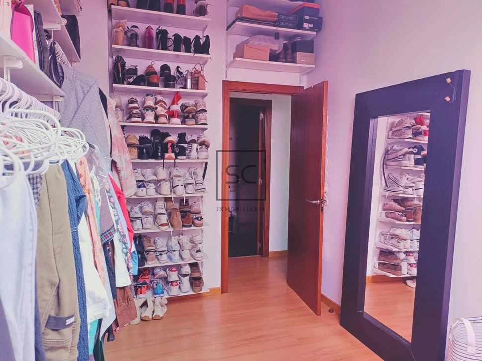 Ático con tres habitaciones en o seixo, mugardos