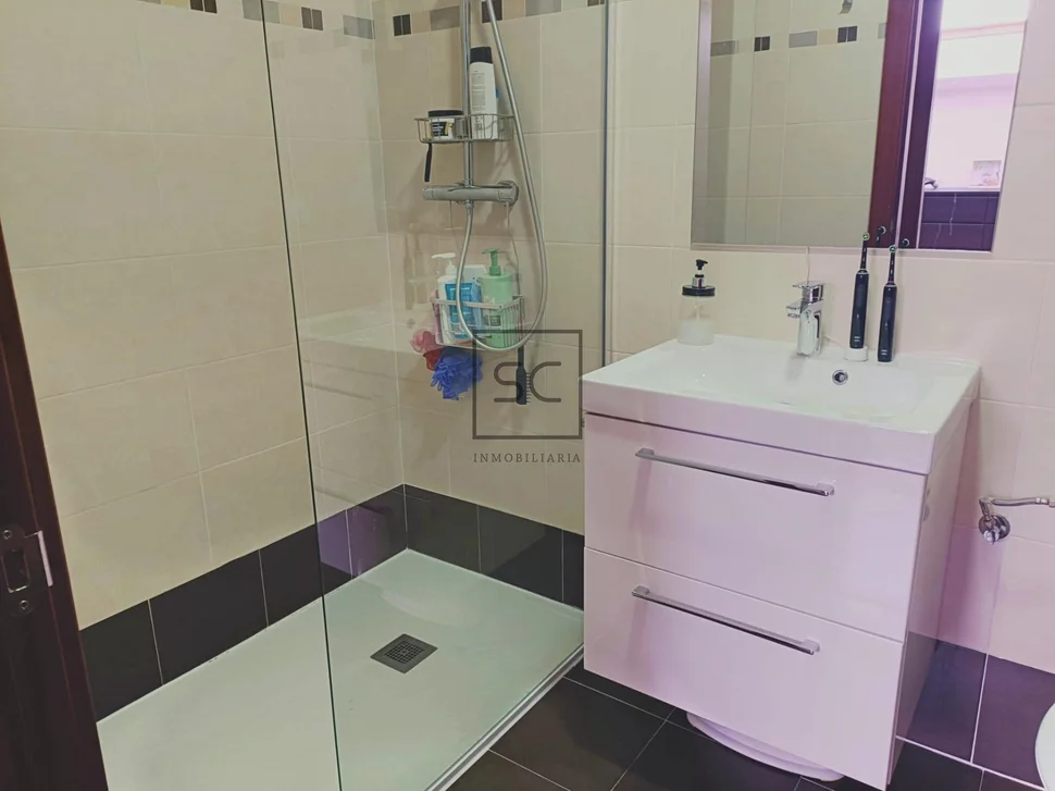 Ático con tres habitaciones en o seixo, mugardos