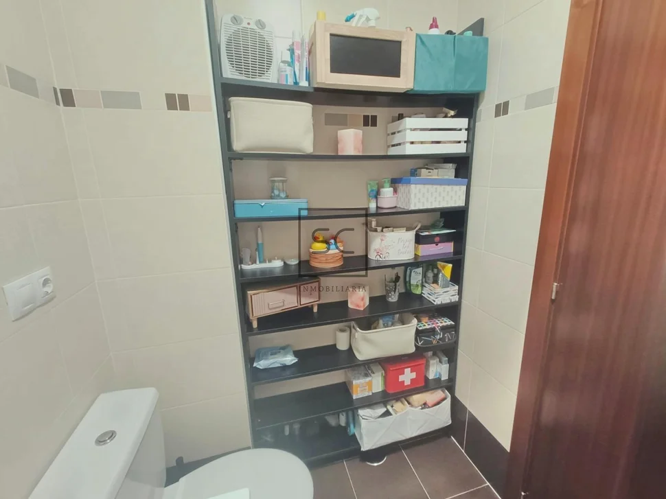 Ático con tres habitaciones en o seixo, mugardos