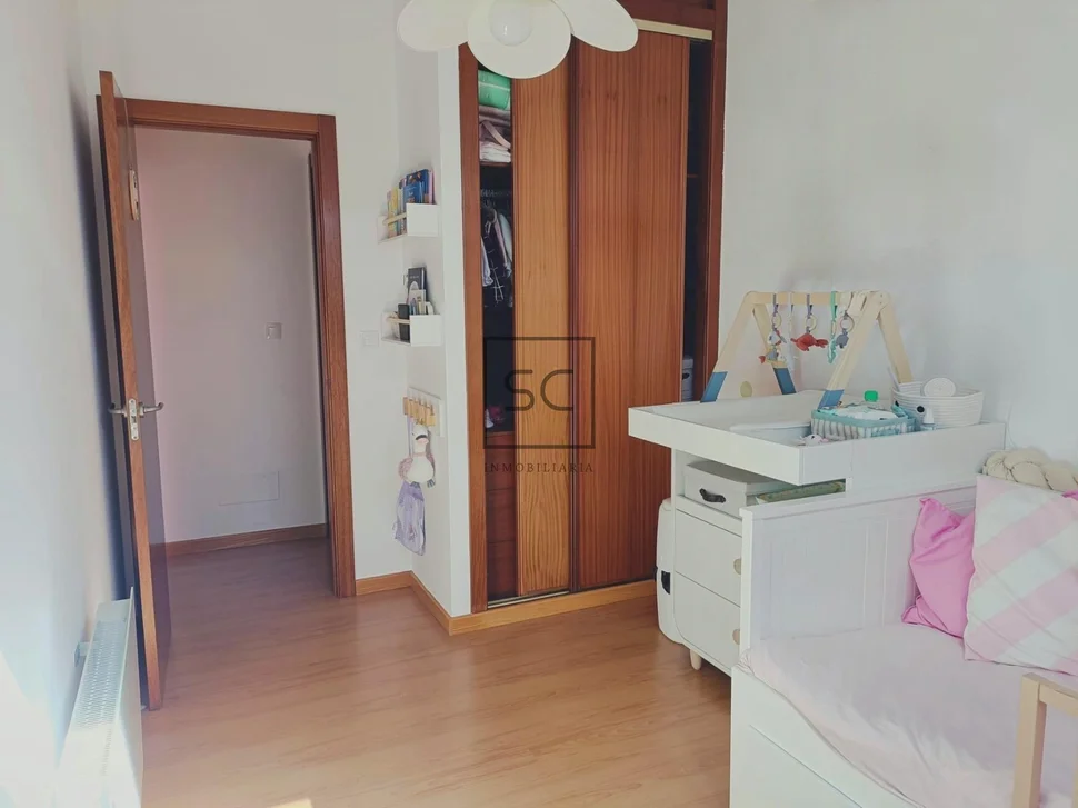 Ático con tres habitaciones en o seixo, mugardos