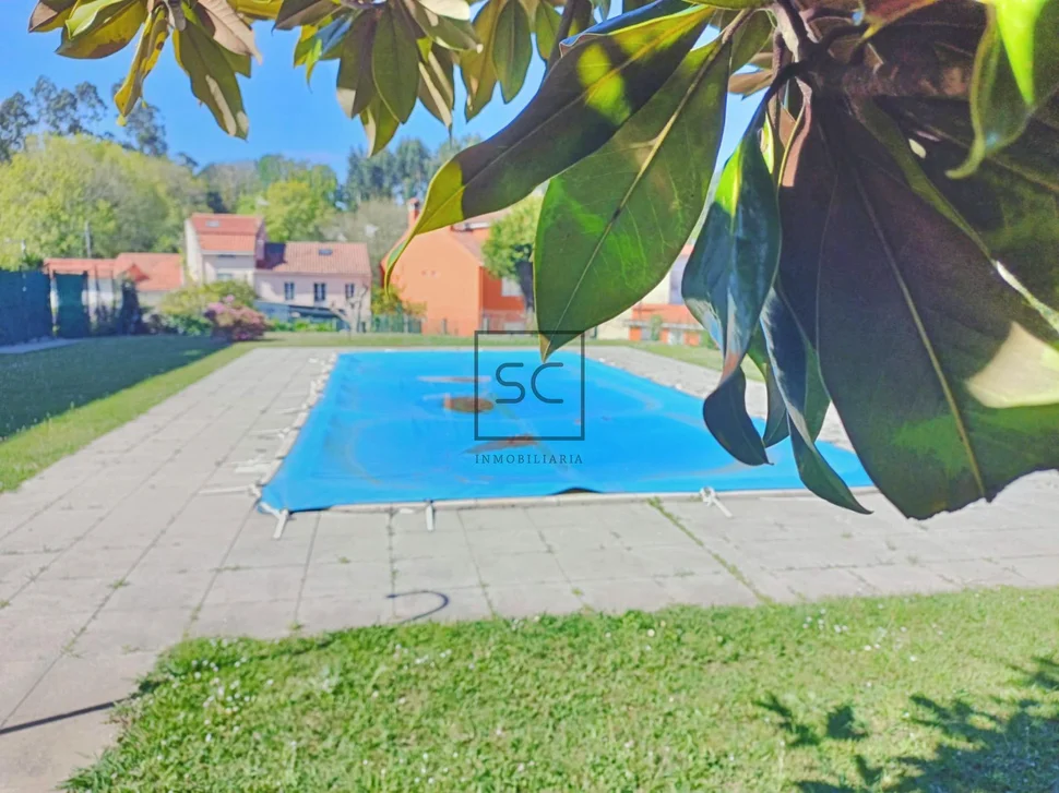 Ático con tres habitaciones en o seixo, mugardos