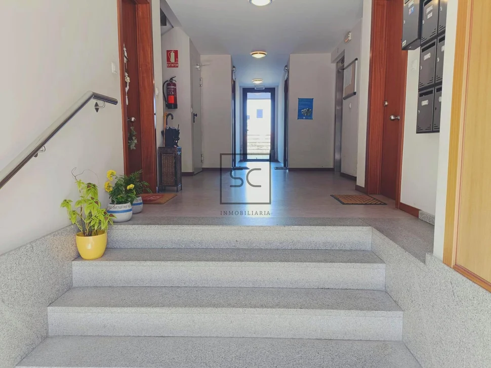 Ático con tres habitaciones en o seixo, mugardos