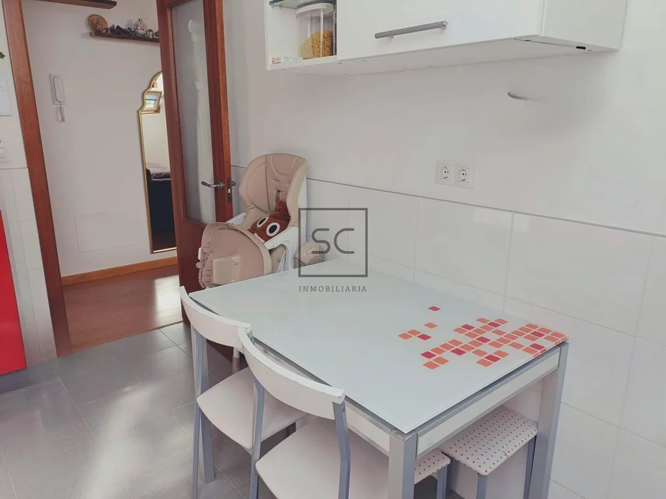 Ático con tres habitaciones en o seixo, mugardos