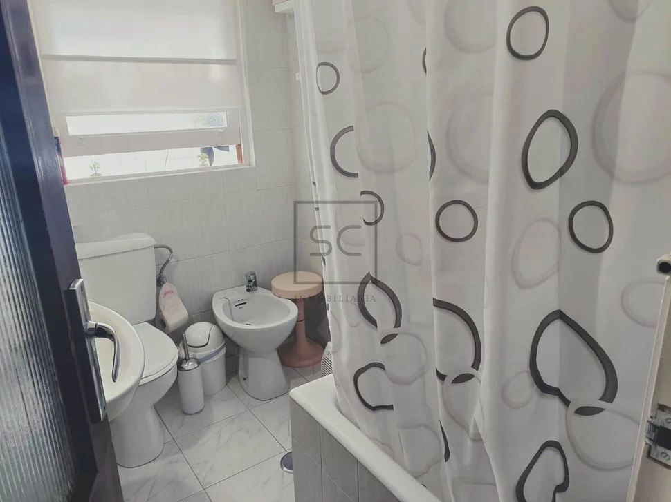 Piso con 3 habitaciones en santa cecilia, narón