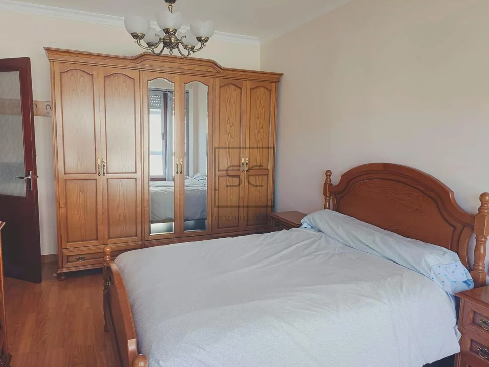 Piso con 3 habitaciones en santa cecilia, narón