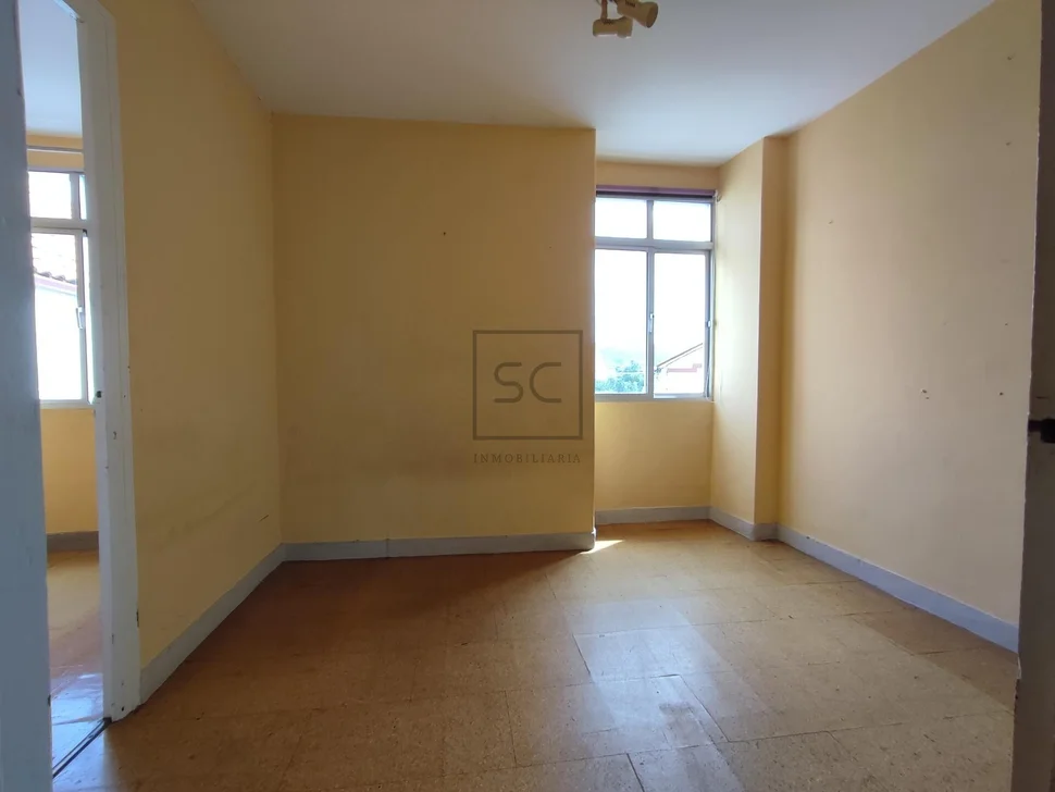 Bonito pareado con patio y finca independiente próxima en el alto del castaño narón