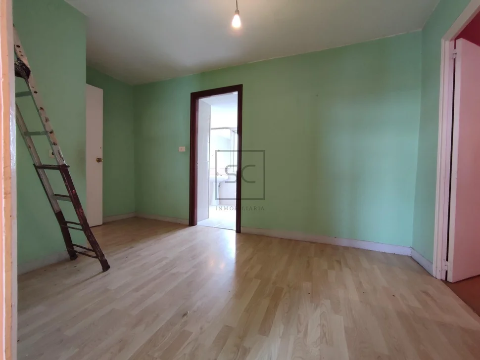 Bonito pareado con patio y finca independiente próxima en el alto del castaño narón