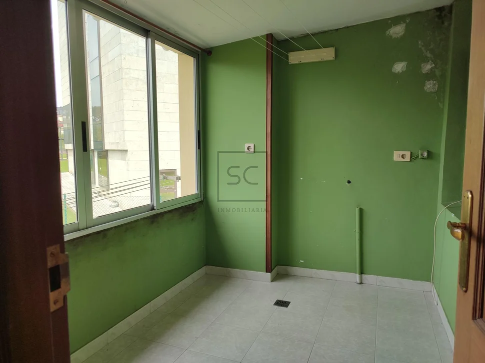 Bonito pareado con patio y finca independiente próxima en el alto del castaño narón