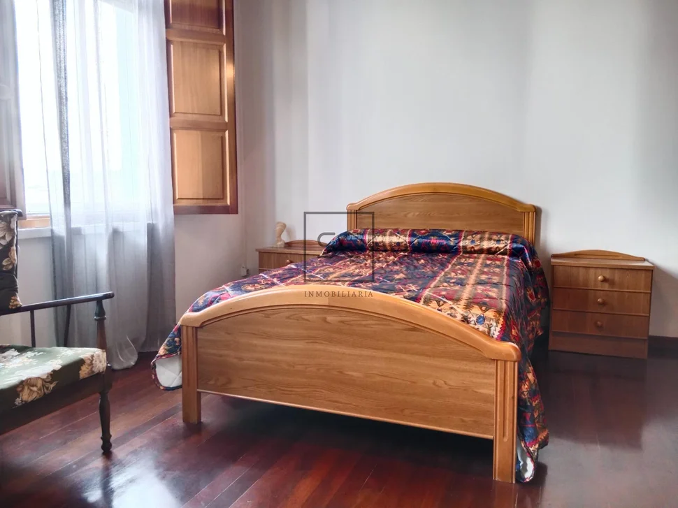 Casa con finca y bodega en meirás-valdoviño