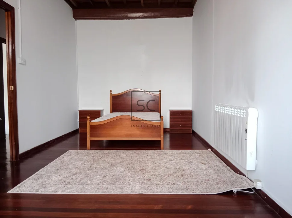 Casa con finca y bodega en meirás-valdoviño