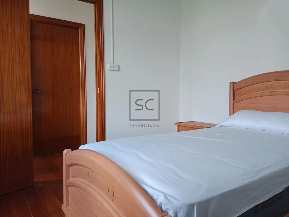 Casa con finca y bodega en meirás-valdoviño