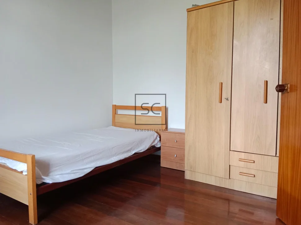 Casa con finca y bodega en meirás-valdoviño