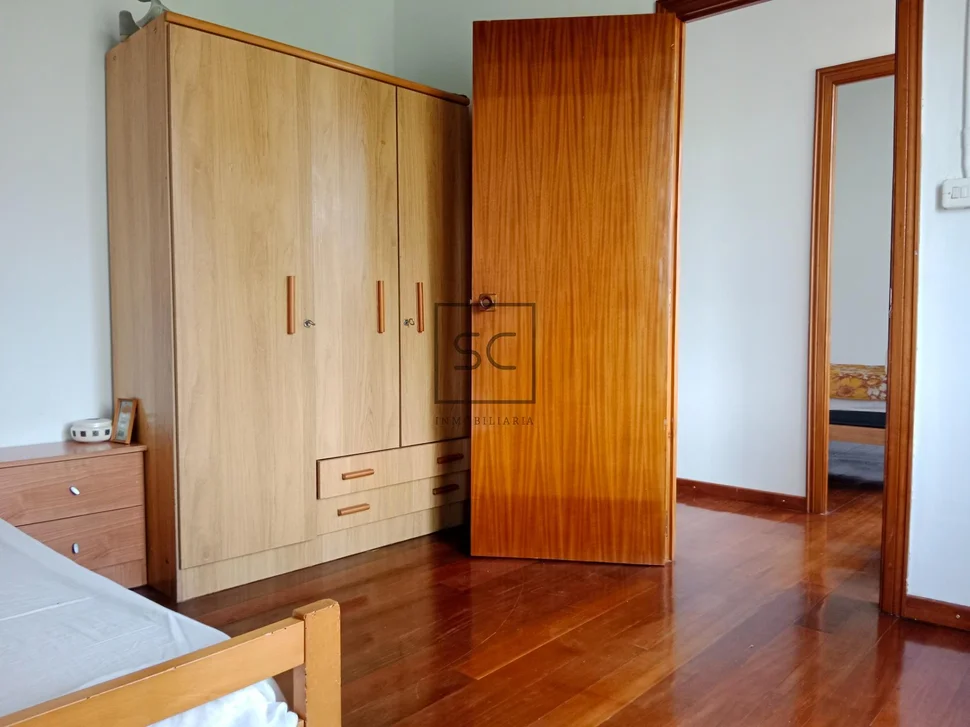 Casa con finca y bodega en meirás-valdoviño