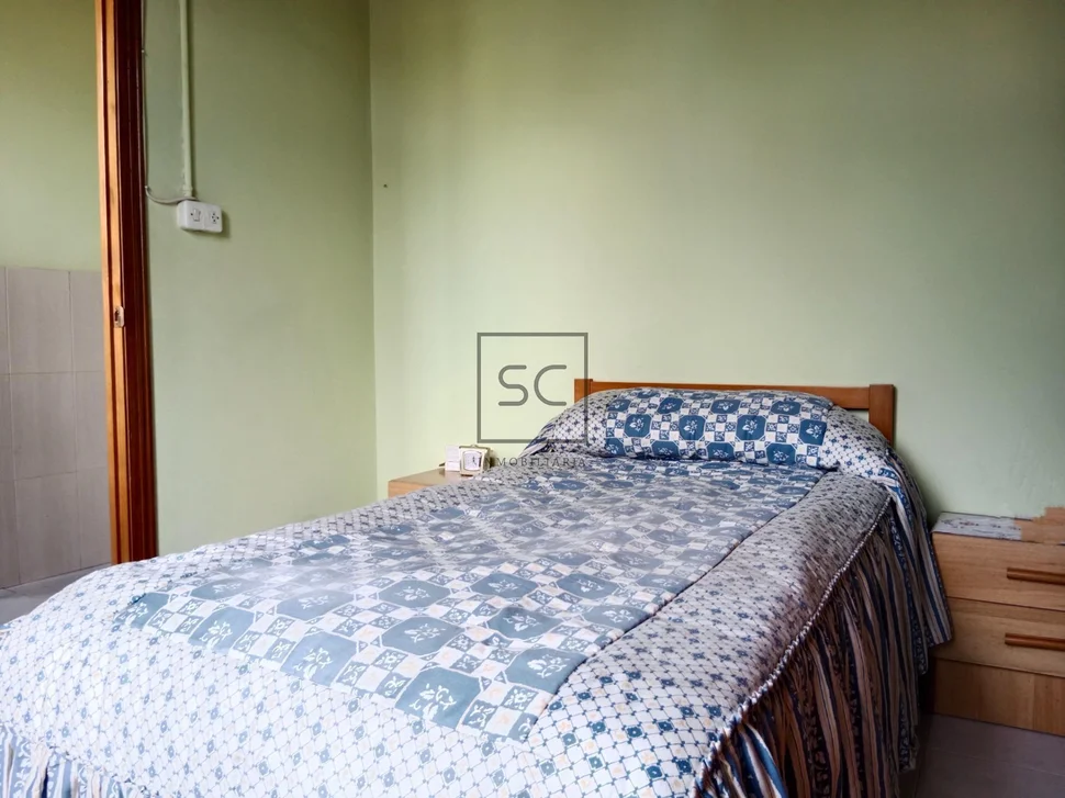 Casa con finca y bodega en meirás-valdoviño